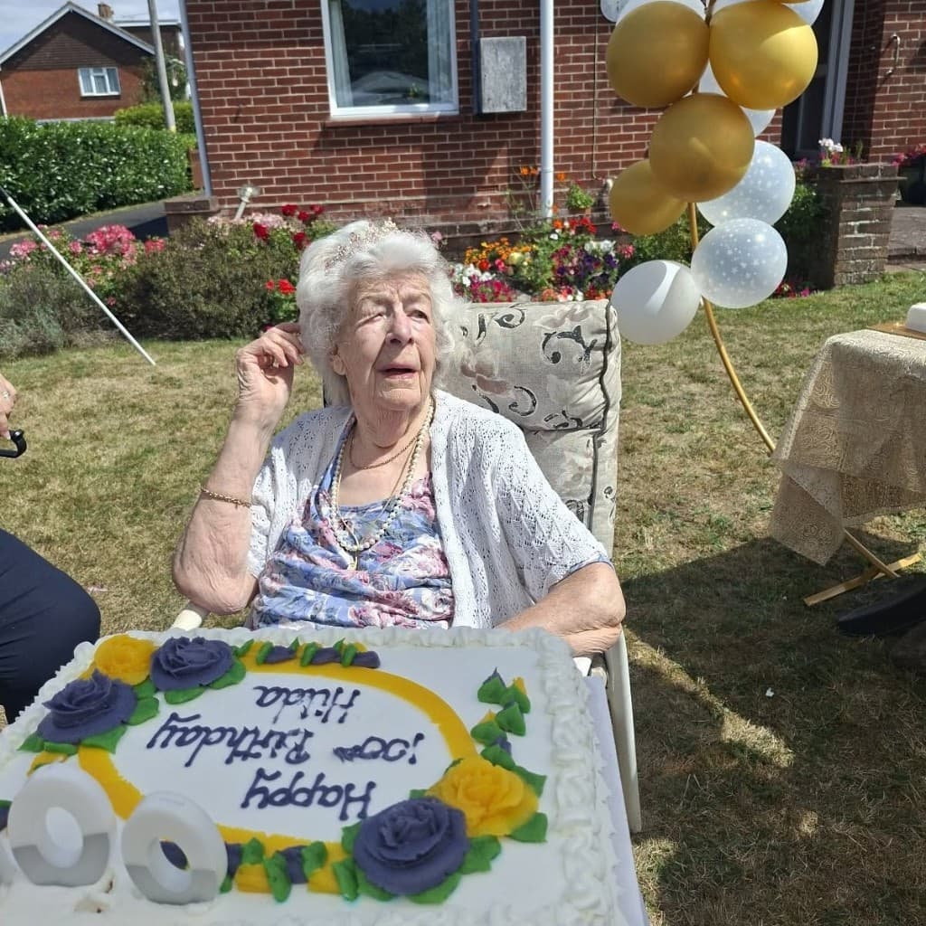 A Josben Care client celebrating a milestone birthday at home